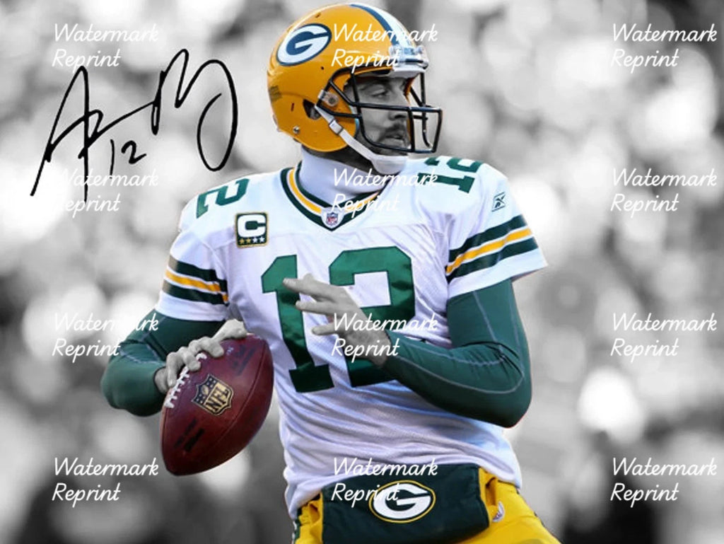AARON RODGERS GREEN BAY PACKERS  SIGNED GLOSSY PHOTO 11"X8". #2