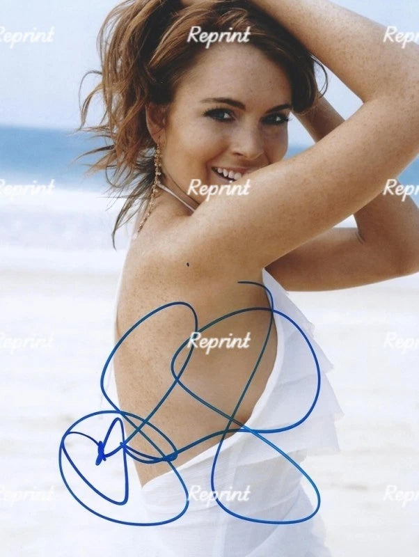 LINDSAY LOHAN AMERICAN ACTRESS SINGER REPRINT GLOSSY SIGNED PHOTO 8"X11".#3