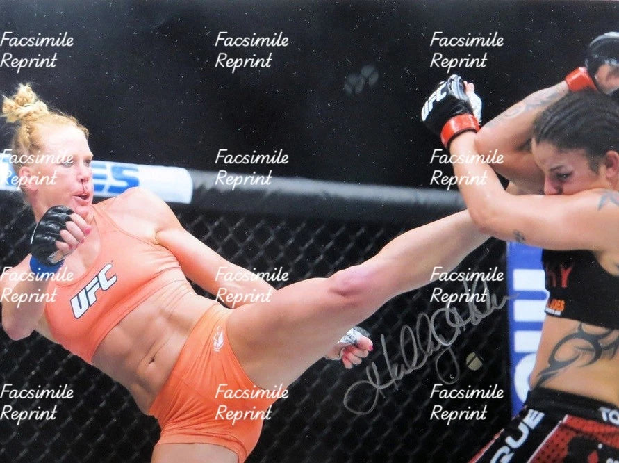 HOLLY HOLM AMERICAN BOXER & MARTIAL ARTIST UFC FACSIMILE SIGNED 8"X11". #2