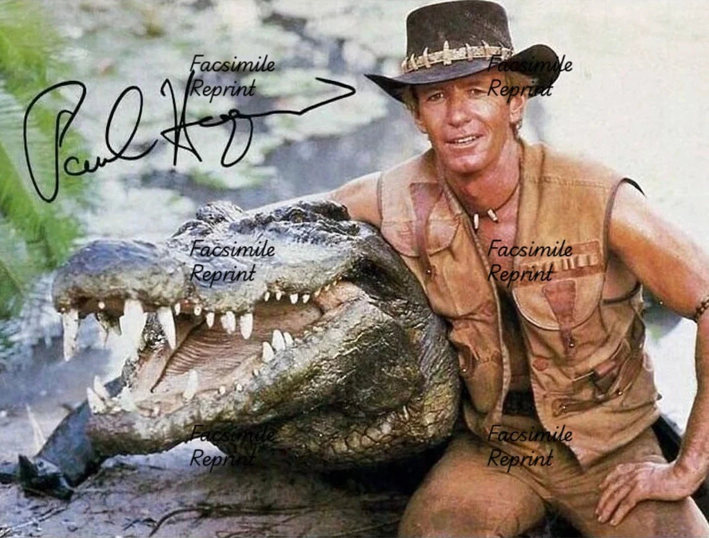 PAUL HOGAN AUSTRALIAN ACTOR COMEDIAN FACSIMILE SIGNED PHOTO 8"x11".