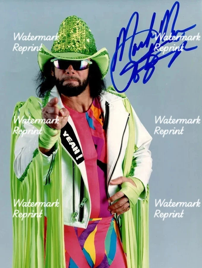 MACHO MAN RANDY SAVAGE AMERICAN WRESTLER SIGNED GLOSSY PHOTO 8"X11". #1