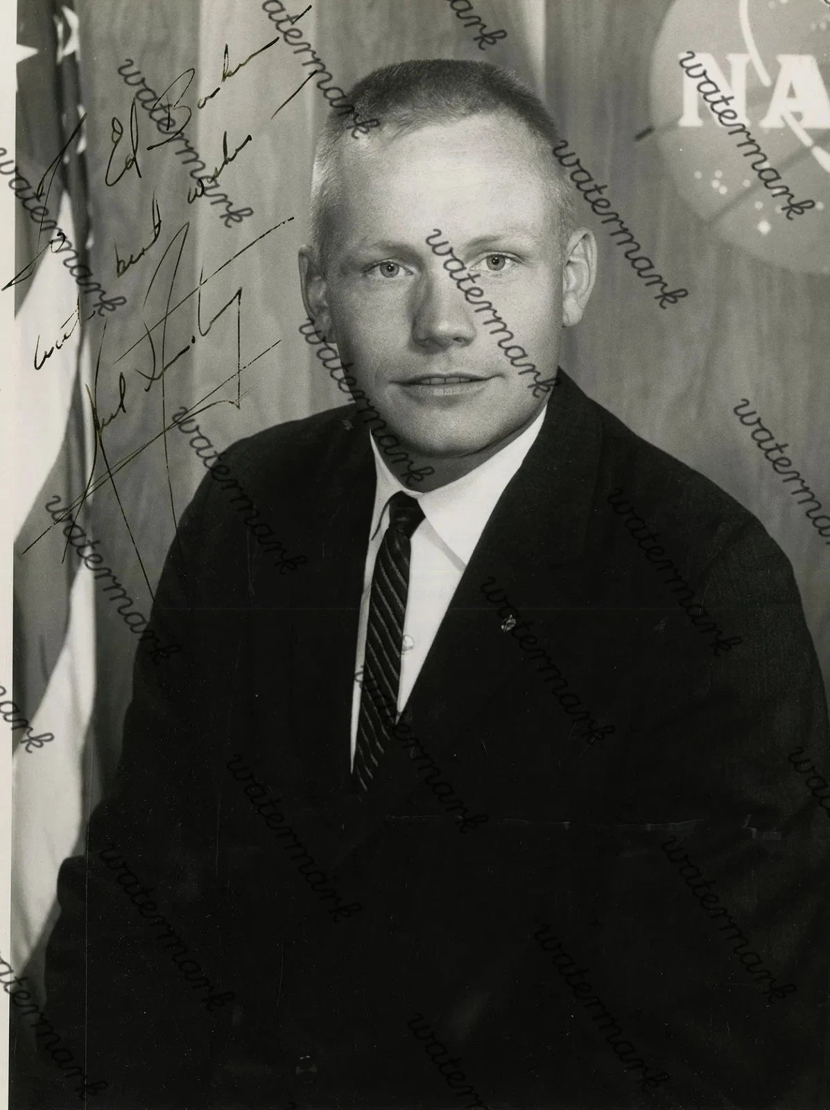 ASTRONAUT NEIL ARMSTRONG SPACE FACSIMILE REPRINT SIGNED PHOTO 8"X11".#8