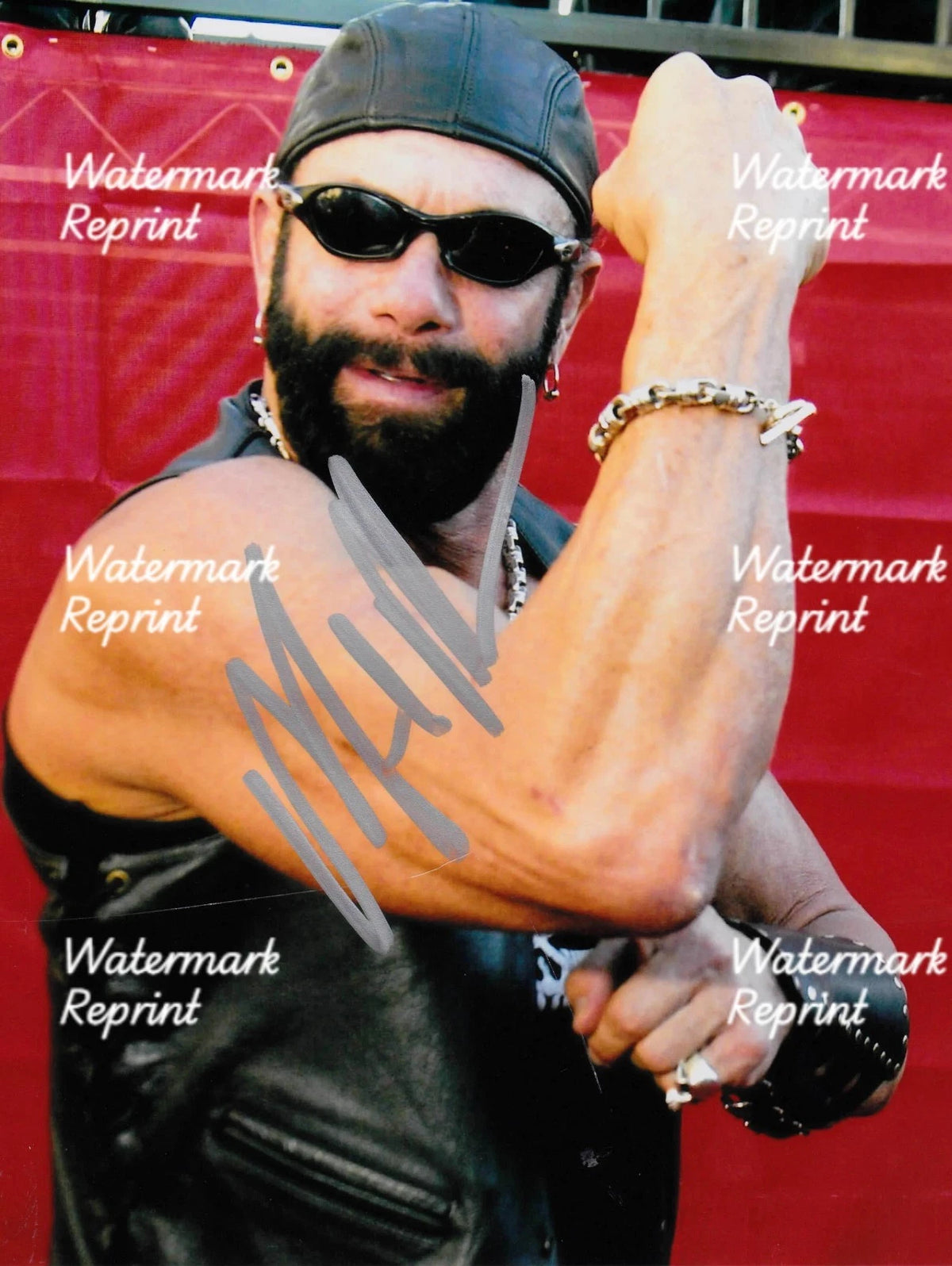 MACHO MAN RANDY SAVAGE AMERICAN WRESTLER SIGNED GLOSSY PHOTO 8"X11".