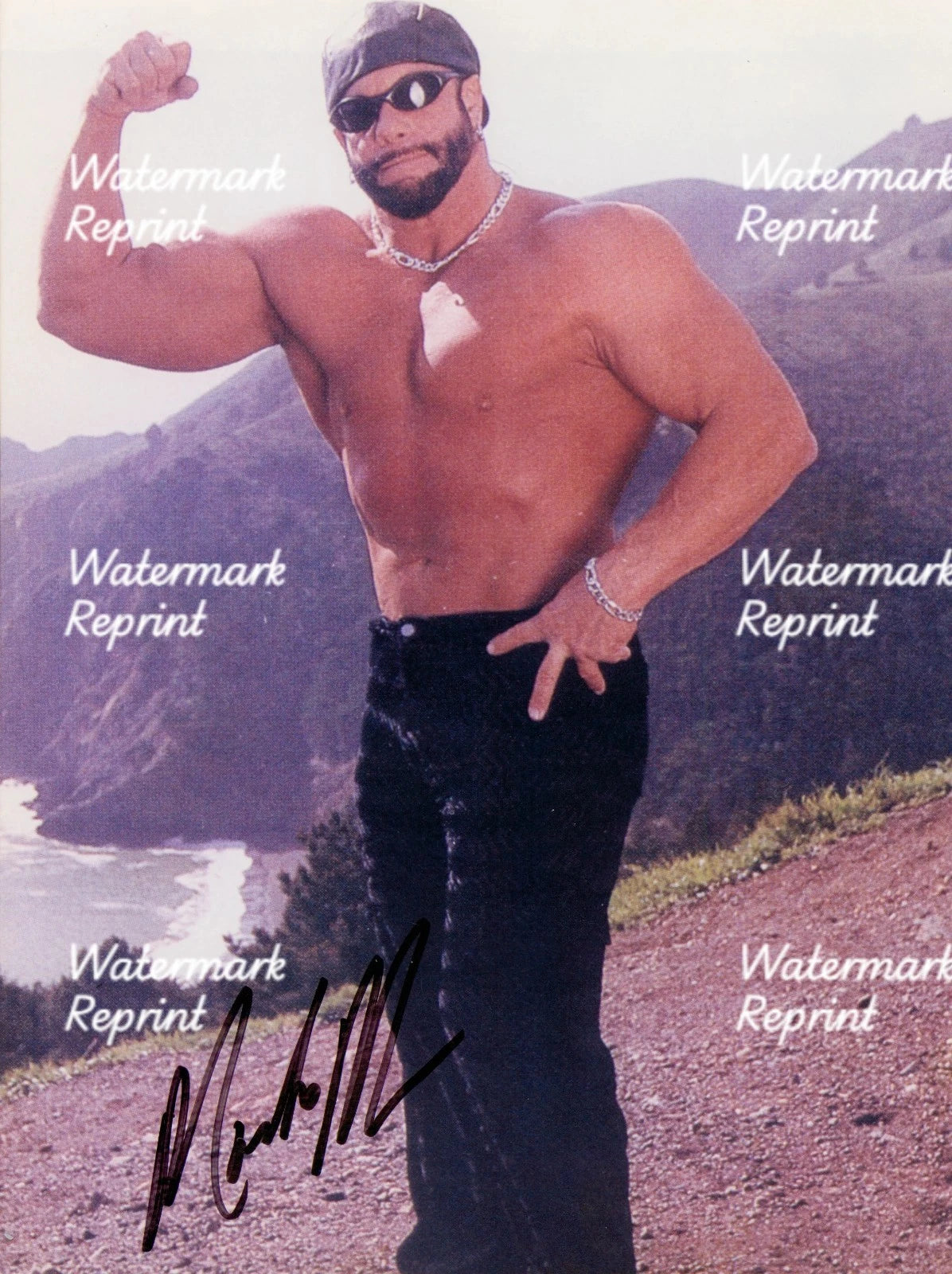 MACHO MAN RANDY SAVAGE AMERICAN WRESTLER SIGNED PHOTO 8"X11". #4