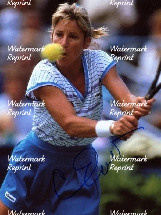 CHRIS EVERT TENNIS LEGEND SIGNED GLOSSY PHOTO 8"X11".#2