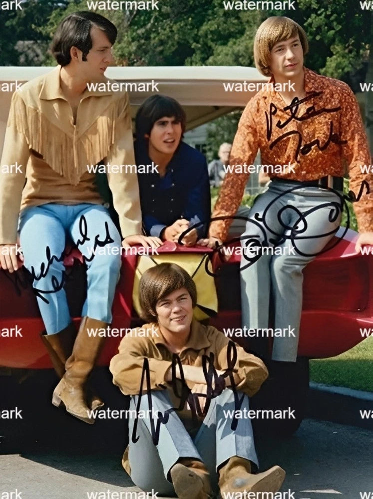 THE MONKEES AMERICAN POP ROCK BAND MULTI SIGNED GLOSSY PHOTO 11"X8". #5