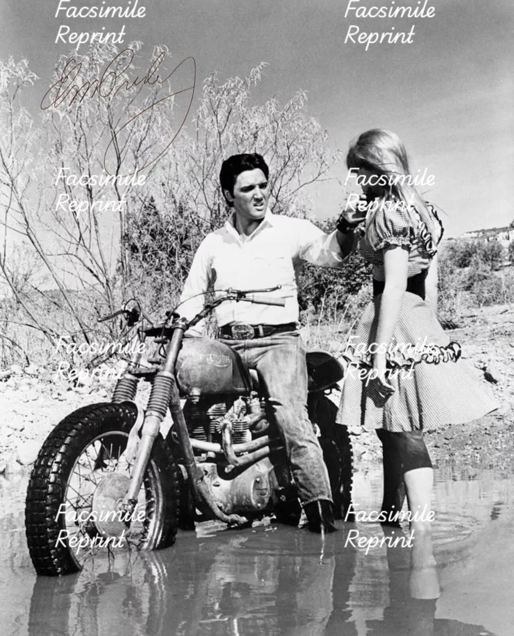 ELVIS PRESLEY  FACSIMILE REPRINT SIGNED B/W PHOTO 8"X11".#1