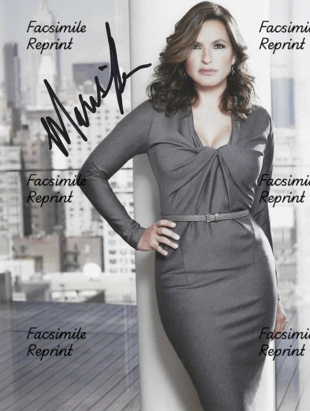 MARISKA HARGITAY AMERICAN ACTRESS PHILANTHROPIST FACSIMILE SIGNED PHOTO 8"X11"#8