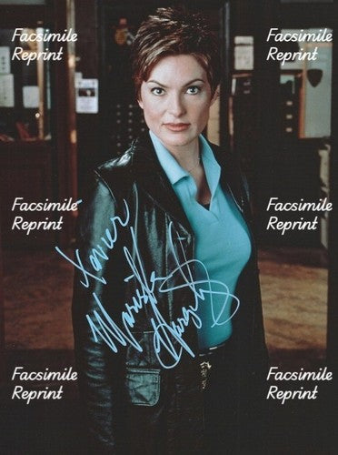MARISKA HARGITAY AMERICAN ACTRESS PHILANTHROPIST FACSIMILE SIGNED PHOTO 8"X11"#6