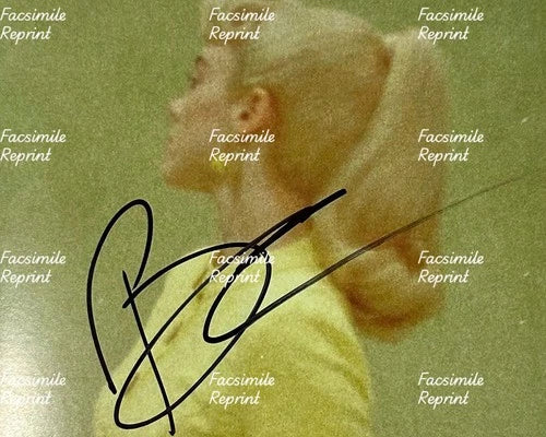 BILLIE EILISH AMERICAN SINGER SONGWRITER FACSIMILE SIGNED PHOTO 8"X10". #1