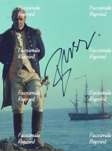 RUSSELL CROWE NEW ZEALAND ACTOR  FACSIMILE SIGNED 8"X11" PHOTO. #5