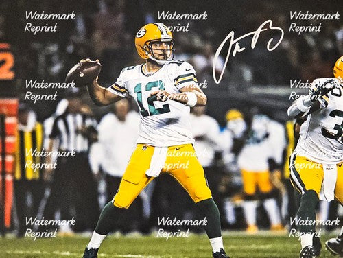 AARON RODGERS GREEN BAY PACKERS SIGNED GLOSSY PHOTO 11"X8". #5