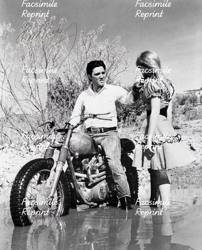 ELVIS PRESLEY  FACSIMILE REPRINT SIGNED B/W PHOTO 8"X11".#1